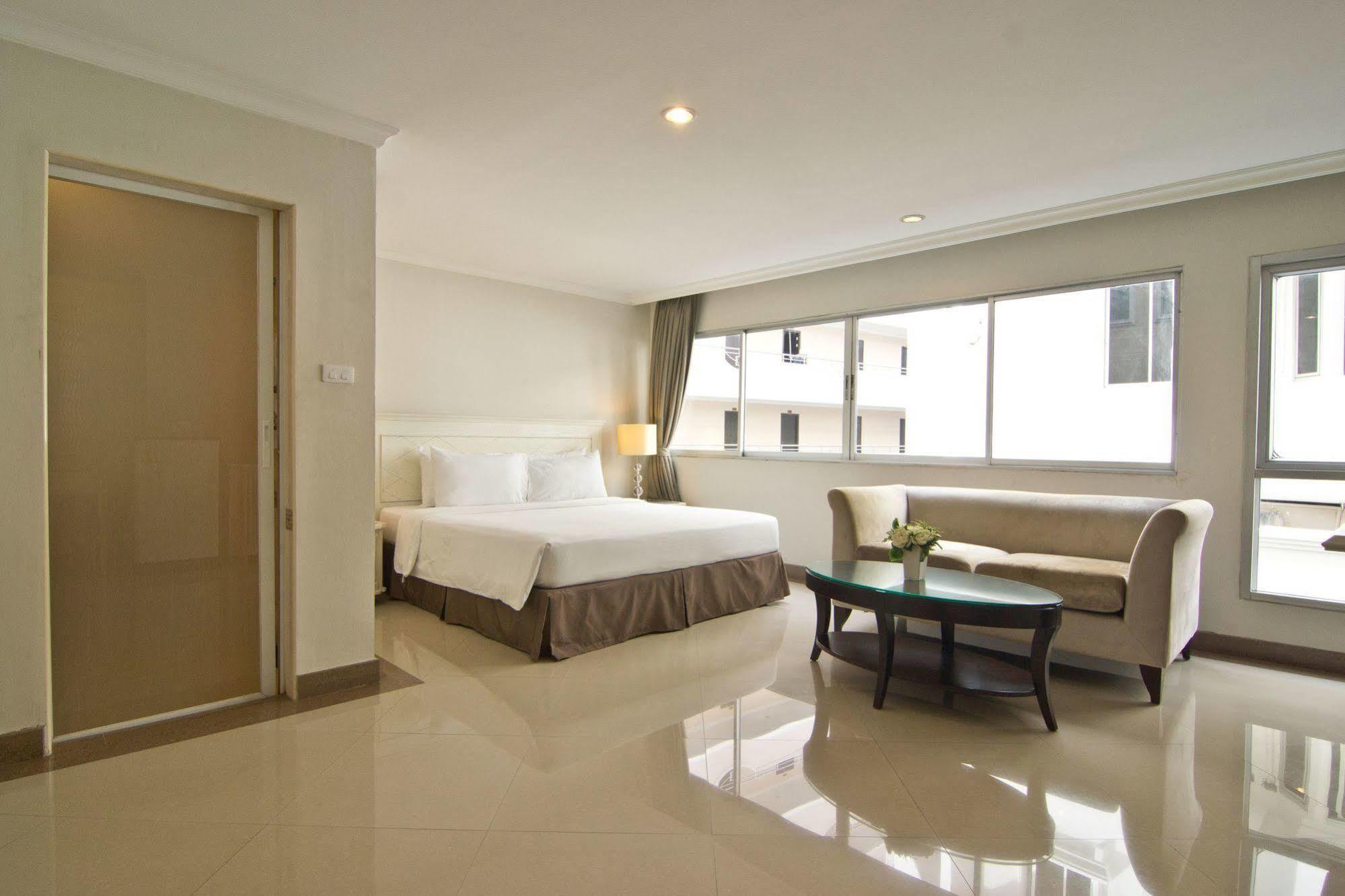 Lk Mansion Pattaya Exterior foto