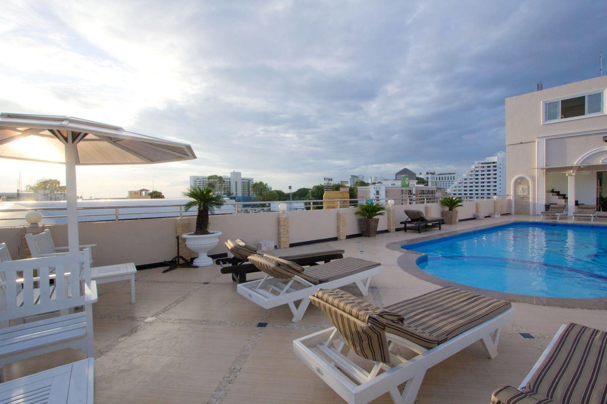 Lk Mansion Pattaya Exterior foto
